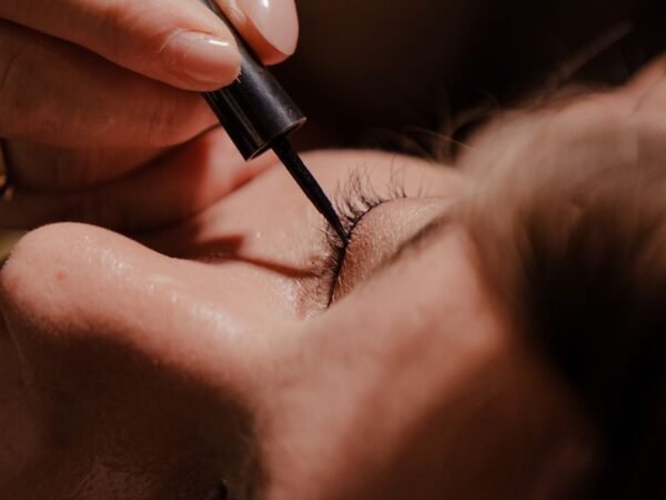 Precise eyeliner and brow work