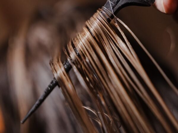 Hair colour application