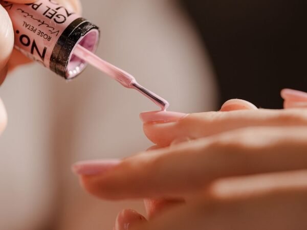 Gel manicure